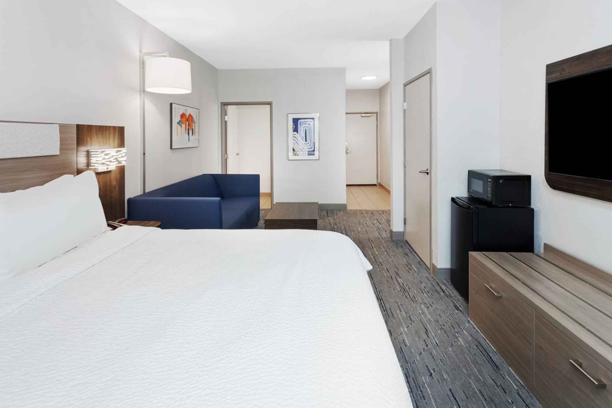 Holiday Inn Express & Suites Carmel North - Westfield By Ihg Экстерьер фото